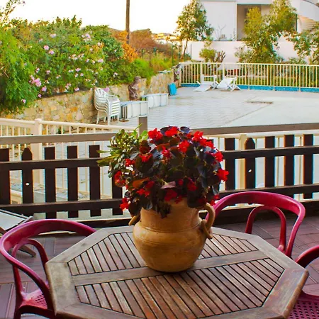 Posidonie Hollywood By Interhome Apartament