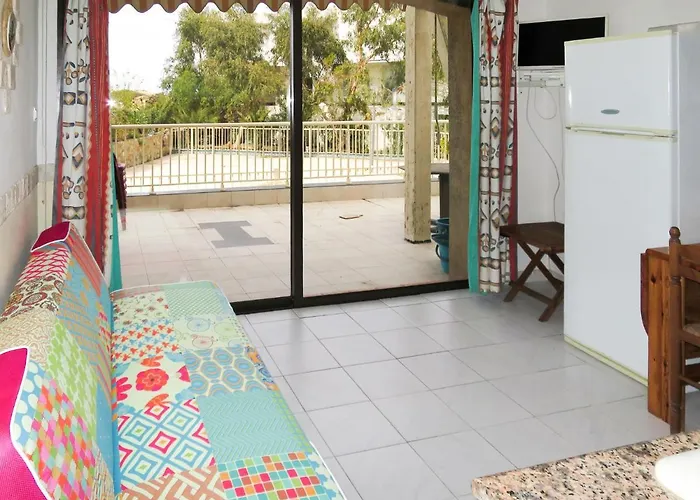 Posidonie Hollywood By Interhome